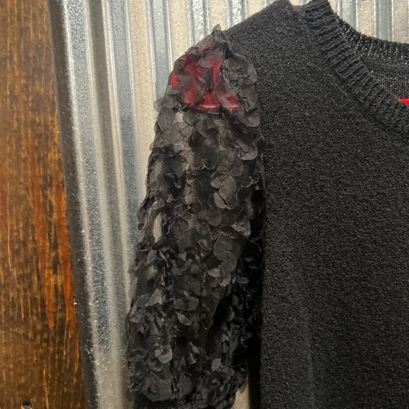 Top - Picture 2 of 2